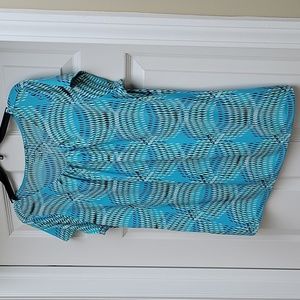 EUC PXL Worthington teal blue/black/white/yellow geometric pattern Blouse